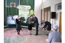 Nagrodę odbiera dyrektor Maria Harke Nagrodę odbiera dyrektor Maria Harke